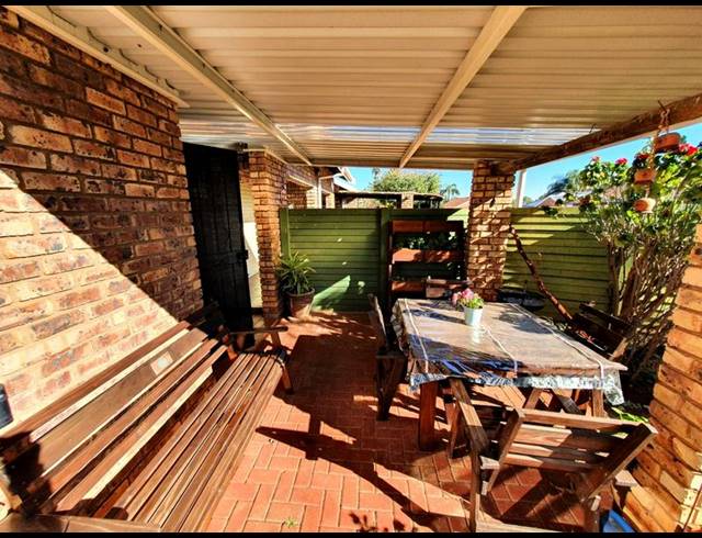 3 BEDROOM TOWNHOUSE FOR SALE IN ANNLIN